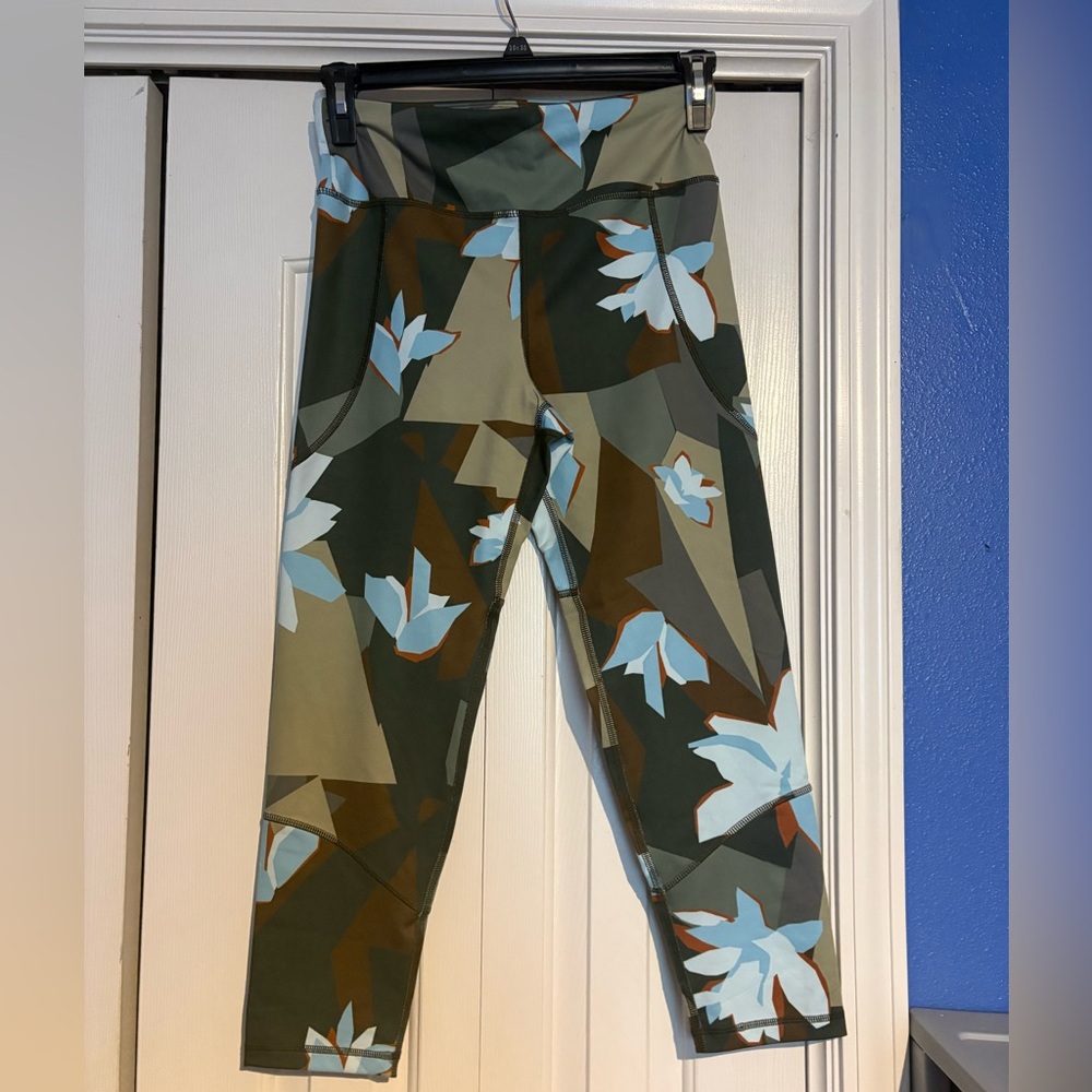 Lou & Grey Olive Green Floral Camo Leggings with Light Blue Blooms